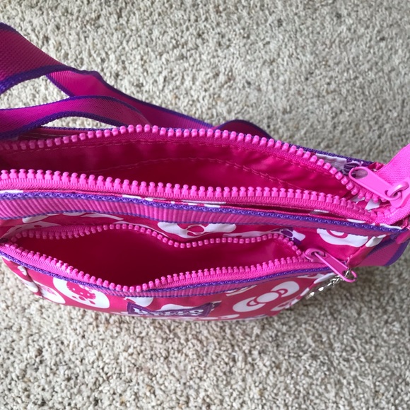 Hello Kitty Crossbody Purse - Picture 2 of 6